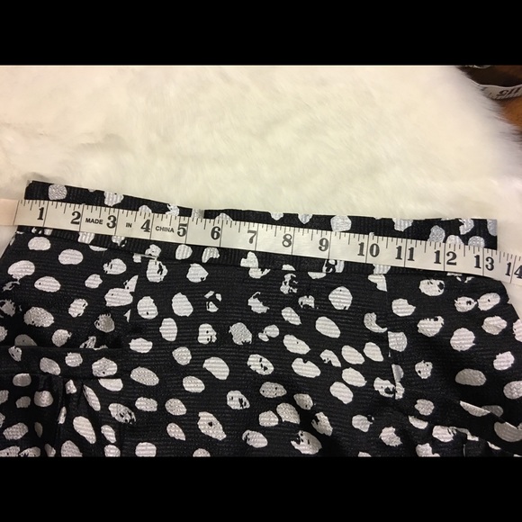 NWOT Forever 21 Black & White Print Skirt w/ Pockets Small - Picture 7 of 11